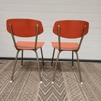 2 x vintage design stoelen schoolstoelen, Ophalen, Gebruikt, Bruin, Vijf, Zes of meer stoelen