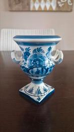 Antiek Vaasje delfts blauw, hand geschilderd puntgaaf, Antiek en Kunst, Antiek | Keramiek en Aardewerk, Ophalen of Verzenden