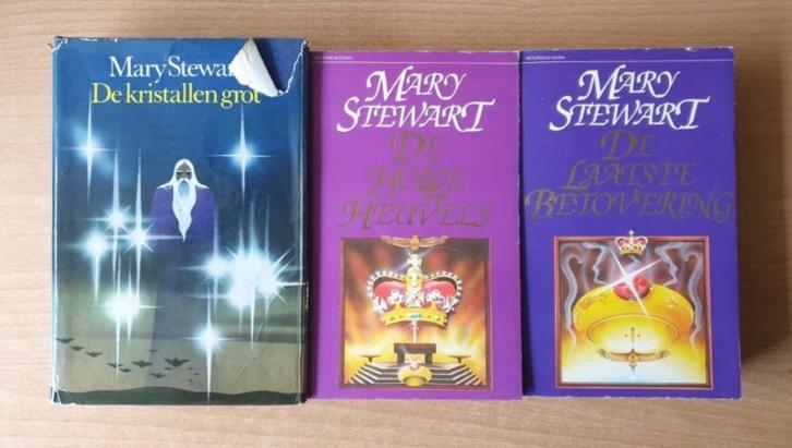 Mary Stewart - Merlijn 1 t/m 3, Boeken, Fantasy, Gelezen, Ophalen of Verzenden