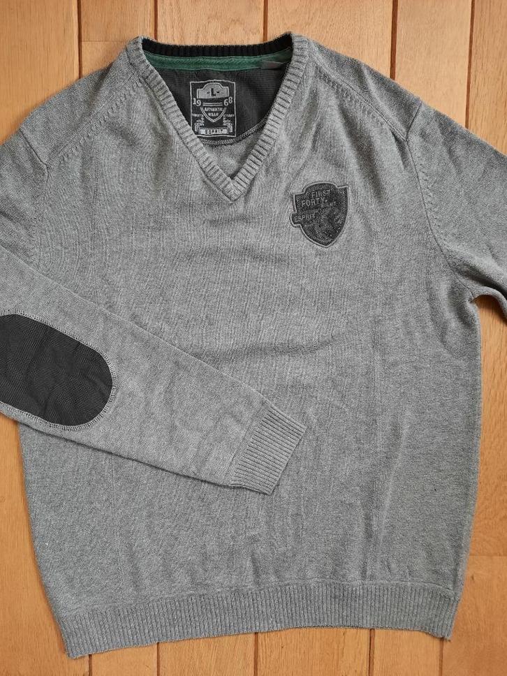 ESPRIT trui met V- hals grijs maat L, Kleding | Dames, Truien en Vesten, Zo goed als nieuw, Maat 38/40 (M), Grijs, Ophalen of Verzenden
