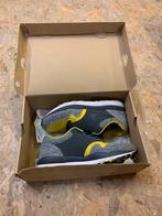Nike air safari sneakers met doos maat 42.5 zgan heren grijs, Kleding | Heren, Schoenen, Ophalen of Verzenden, Zo goed als nieuw
