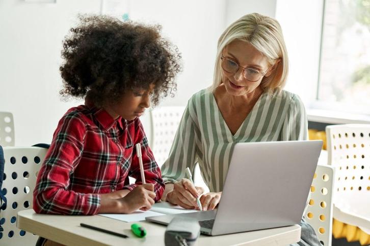 Professionele bijles voor leerlingen en studenten, Diensten en Vakmensen, Bijles, Privé-les en Taalles, Bijles, Examen- of Scriptiebegeleiding