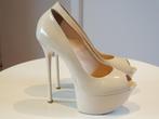 Gianmarco Lorenzi designer pumps maat 38, Kleding | Dames, Schoenen, Beige, Ophalen of Verzenden, Gianmarco Lorenzi, Schoenen met hoge hakken
