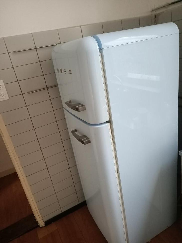 Smeg koelkast, Witgoed en Apparatuur, Koelkasten en IJskasten, Gebruikt, Met vriesvak, 200 liter of meer, 160 cm of meer, 60 cm of meer