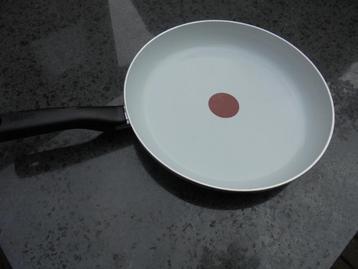 Koekenpan, koeken pan, braadpan, hapjespan, pan. Tefal. beschikbaar voor biedingen