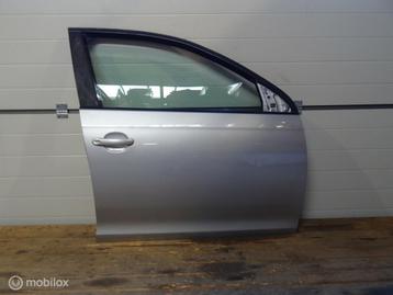 Vol Portier rechtsvoor ​Volkswagen Jetta ('05-'10)​ LA7W beschikbaar voor biedingen