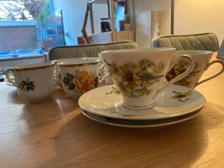 Oma's antieke kopjes, Antiek en Kunst, Antiek | Servies los, Ophalen