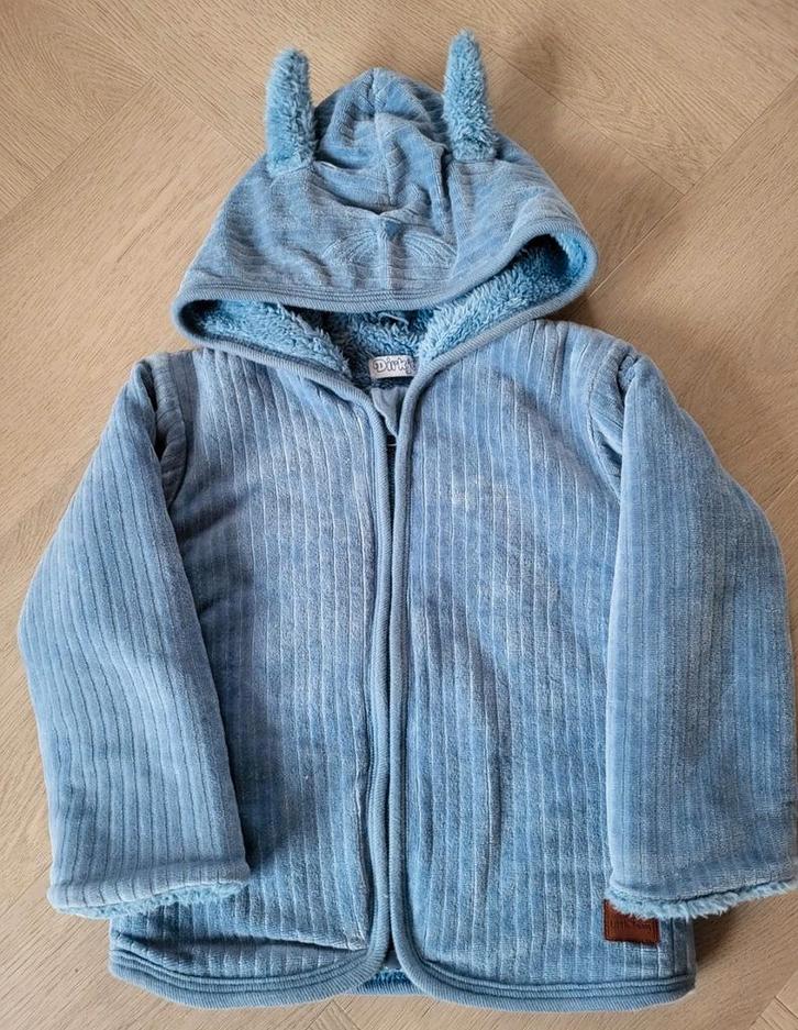 Zgan leuk blauw jasje van Dirkje, maat 80, Kinderen en Baby's, Babykleding | Maat 74, Zo goed als nieuw, Jongetje of Meisje, Truitje of Vestje
