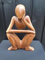 Vintage houten beeld denker houtsnijwerk Indonesië, Antiek en Kunst, Ophalen of Verzenden