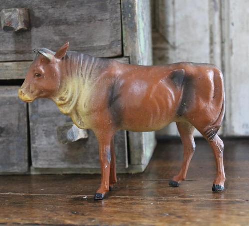 Grote oude stier van komposiet, Antiek en Kunst, Curiosa en Brocante, Ophalen of Verzenden