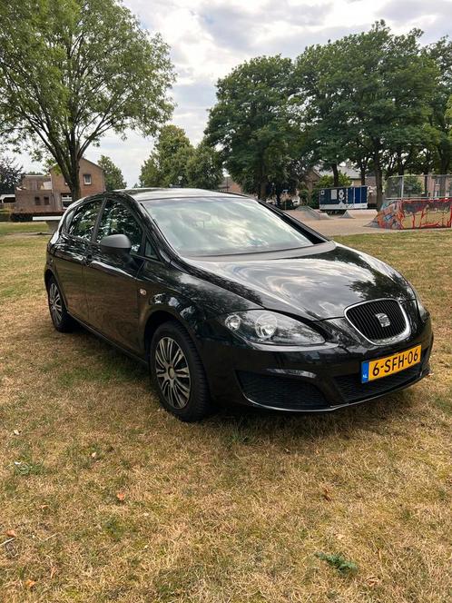 Seat Leon 1.4 MPI 63KW 2010 Zwart, Auto's, Seat, Particulier, Leon, ABS, Airbags, Airconditioning, Bluetooth, Centrale vergrendeling