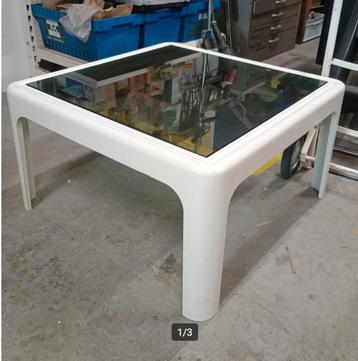 Space Age salontafel beschikbaar voor biedingen