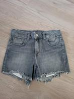 Kort broekje grijs jeans van LTB maat 12 ( 152 ), Ophalen of Verzenden, Zo goed als nieuw, Meisje, Broek