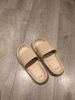 Happy flops nieuw creme maat 40-41, Slippers, Beige, Nieuw, Ophalen of Verzenden