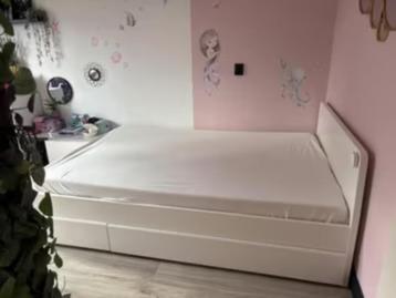 Bed frame met lades 140x200 IKEA 