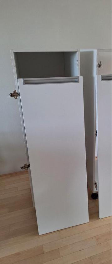 Nette, witte Bribus keukenkast met planken, ca. 128cm hoog