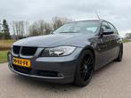BMW 3-Serie 2.0 I 318 2005 Grijs nwe apk!, Auto's, Achterwielaandrijving, 4 cilinders, 129 pk, Handgeschakeld