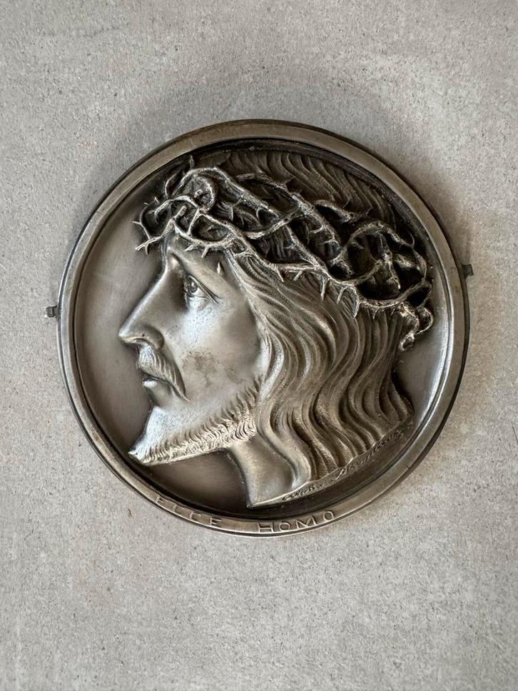 Religieuze plaquette “Ecce Homo” – (België, ca. 1930), Antiek en Kunst, Kunst | Beelden en Houtsnijwerken, Ophalen of Verzenden
