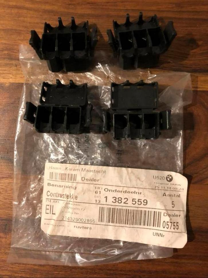 BMW contrastekker haaks 3-polig 4 stuks zwart, Auto-onderdelen, Elektronica en Kabels, BMW, Nieuw, Ophalen of Verzenden