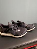 Adidas Pure Boost maat 40 2/3, Sport en Fitness, Loopsport en Atletiek, Ophalen of Verzenden, Hardloopschoenen, Adidas