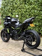 Kawasaki z650 2022 all black, 2 cilinders, Motorrijbewijs A, Particulier, Meer dan 35 kW