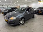Volkswagen Jetta 1.6 Trendline / RIJDT SCHAKELT GOED / NETTE, Voorwielaandrijving, Gebruikt, Parkeersensor, 4 cilinders