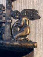 Bronzen wijwaterbak met engelen en Christus, Antiek en Kunst, Ophalen of Verzenden