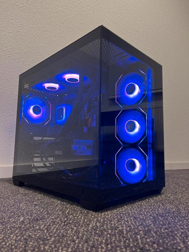 Gaming PC - RTX 5070 - Watergekoeld, Computers en Software, Desktop Pc's, Zo goed als nieuw, 4 Ghz of meer, SSD, Gaming, Ophalen of Verzenden