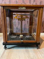 Antieke Oertling precisie weegscaal Model 48, Ophalen