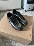 Nike Phantom Voetbalschoenen Maat 36,5, Ophalen, Gedragen, Zwart, Sportschoenen