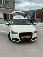 Audi A1 1.2 Tfsi 63KW 2011 Wit, Auto's, Voorwielaandrijving, A1, 4 cilinders, 4 stoelen