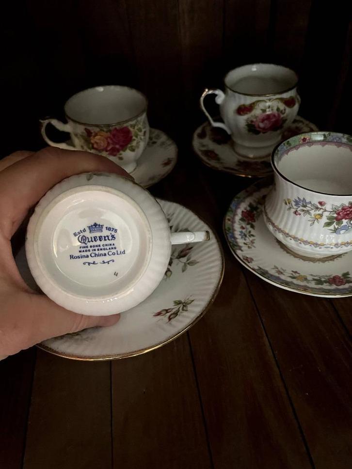 4x Queens fine bone china  kop en schotel porselein, Antiek en Kunst, Antiek | Servies los, Ophalen of Verzenden