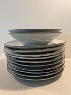 Broste Copenhagen - 12 borden - zo goed als nieuw!, Huis en Inrichting, Keuken | Servies, Ophalen, Keramiek, Zo goed als nieuw