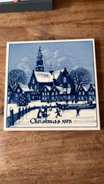 Wandtegel1975 met afb. Ned. Herv.Kerk Maassluis 1630, Antiek en Kunst, Antiek | Wandborden en Tegels, Ophalen of Verzenden