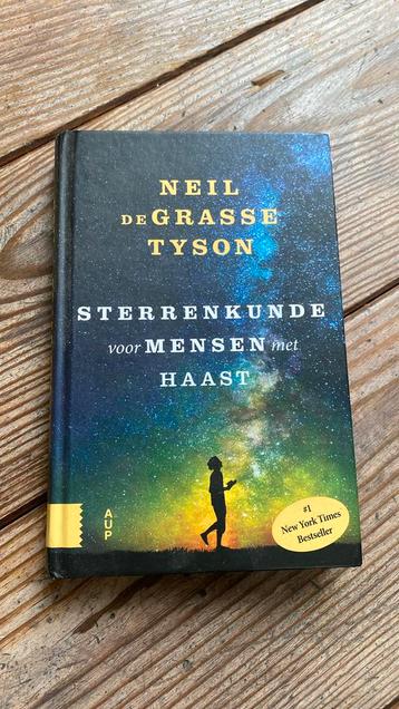 Neil DeGrasse Tyson - Sterrenkunde voor mensen met haast beschikbaar voor biedingen