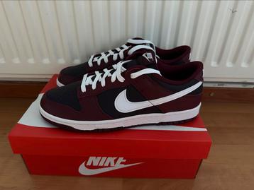 Nike Dunk Low “Beetroot” Maat 45