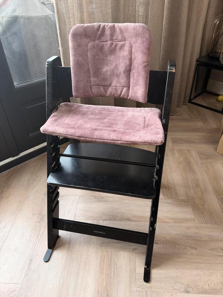 Kidsmill Kinderstoel met Kussentjes, Kinderen en Baby's, Kinderstoelen, Gebruikt, Meegroeistoel, Gordel(s), Ophalen