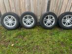 Nissan Qashqai winterbanden met velg, 215/65 R16 98V, Auto-onderdelen, Banden en Velgen, Ophalen, 16 inch, Banden en Velgen, Winterbanden