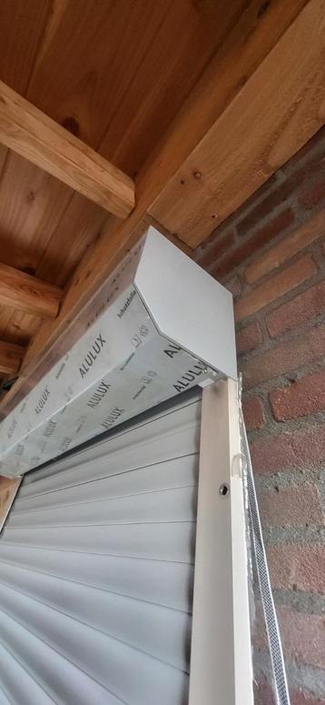 Nieuw rolluik 1080 x 2280 met bak 2485 hoog beschikbaar voor biedingen