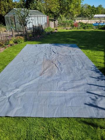 Campingkleed beschikbaar voor biedingen
