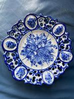 Antiek bord, Antiek en Kunst, Antiek | Porselein, Ophalen of Verzenden