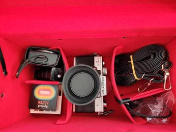 Praktica MTL 3 Vintage Camera met Koffer & Accessoires beschikbaar voor biedingen