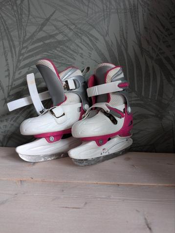 Nijdam schaatsen maat 30-33 beschikbaar voor biedingen