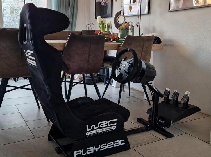 Sim Rig | Playseat Evolution Pro + Thrustmaster T300 Ferrari, Spelcomputers en Games, Spelcomputers | Overige Accessoires, Zo goed als nieuw