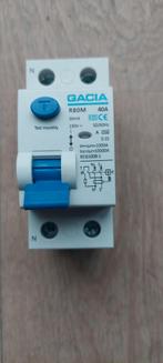 Gacia Aardlekschakelaar 40A 30mA 2-polig R80M-4020, Doe-het-zelf en Verbouw, Elektra en Kabels, Ophalen, Nieuw, Overige typen