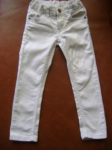 Hema witte skinny jeans maat 104 beschikbaar voor biedingen