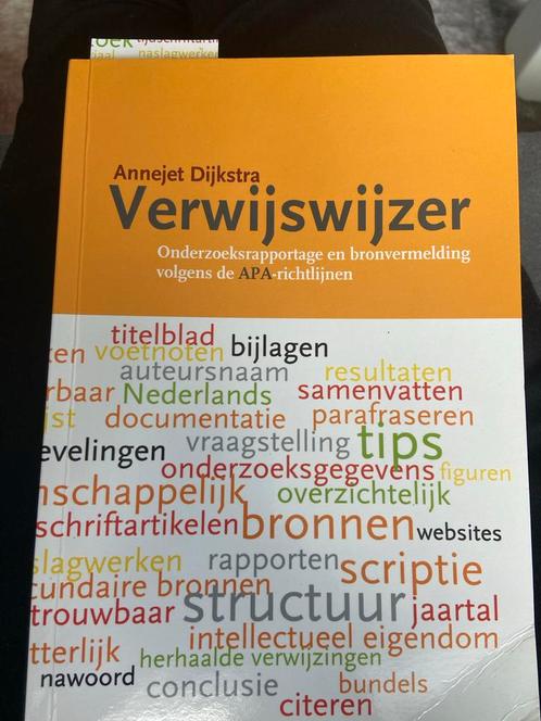 Verwijswijzer APA-richtlijnen, Boeken, Studieboeken en Cursussen, Zo goed als nieuw, HBO, Gamma, Ophalen of Verzenden