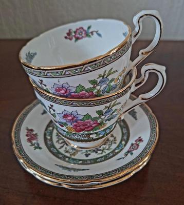 Paragon Tree of Kashmir koffiekop- en schotels beschikbaar voor biedingen