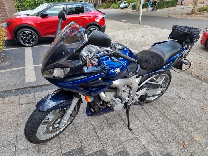 YAMAHA FZ6 2005 - 21.155 km, Motoren, Motoren | Yamaha, Particulier, Toermotor, meer dan 35 kW, 4 cilinders, Handvatverwarming