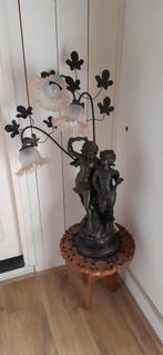 Auguste Moreau lamp, Ophalen